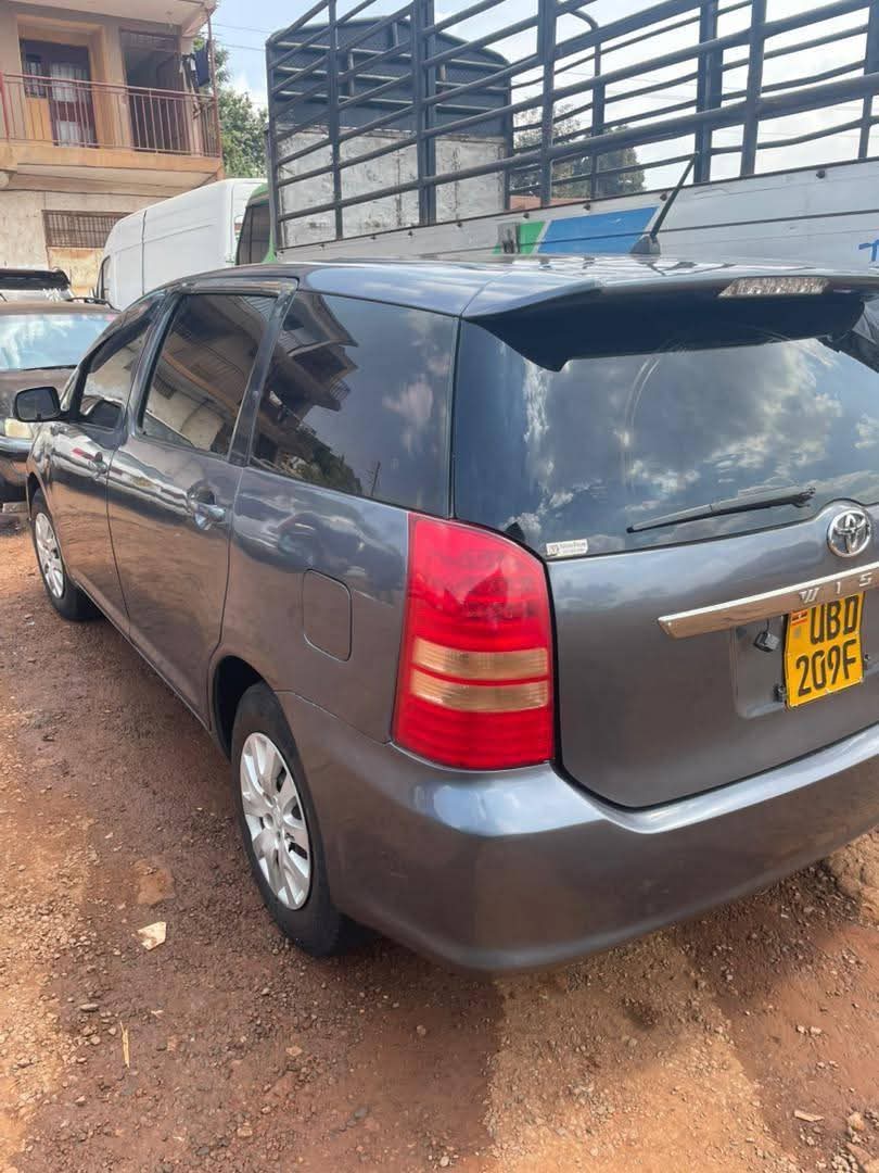 A picture of 2007 Toyota wish