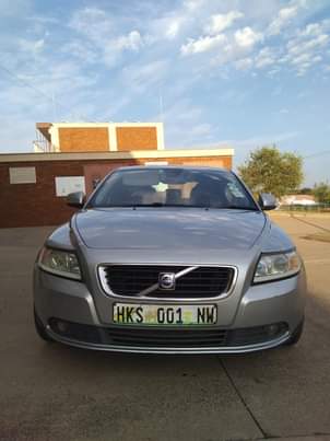 volvo s40