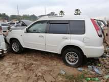 A picture of Nissan xtrail for sale call me on 256751331103 or what
