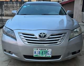 A picture of TOKS STANDARD 2009 CAMRY XLE FULLEST OPTION THUMBSTART LEATHER FIRST