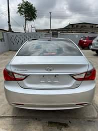 A picture of Reg Hyundai Sonata 2012 model Full option Briefly Used Accident