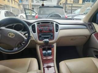 A picture of 200 Toyota Corolla Highlander