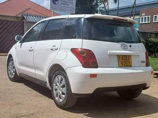 used toyota ist