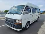 A picture of TOYOTA HIACE ENGINE 3L MANUAL DIESEL PRICE 40M MAONGEZI