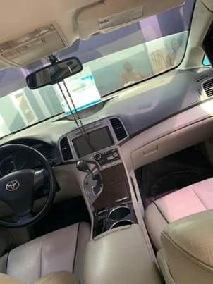 A picture of 2010 Toyota venza