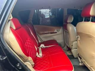 A picture of Toyota spacial