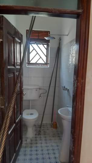 A picture of 3bedroom sitting dinning house for sale in Matugga kasangati road