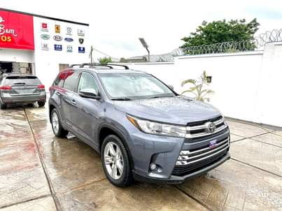 A picture of FOREIGN USED TOYOTA HIGHLANDER 2015 MODEL Strong V6 Engine with