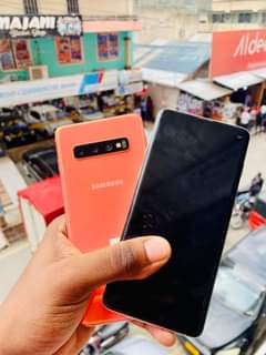 A picture of Samsung galaxy s10 128gb