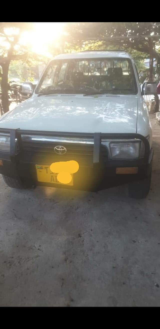 used toyota hilux