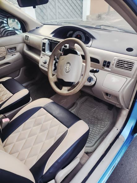 A picture of TOYOTA RAUM