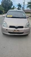 A picture of Toyota vits old model gari nzuri sana ni mpya imetunzwa