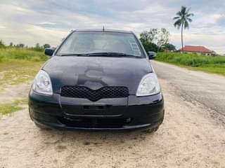 A picture of 2001 TOYOTA VITZ OLD MODEL Automatic