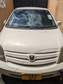 A picture of 2004 Toyota Ist