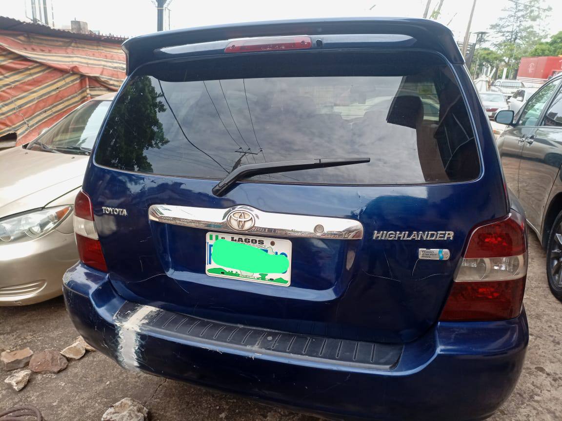 A picture of Clean Toyota Highlander 2005 model
