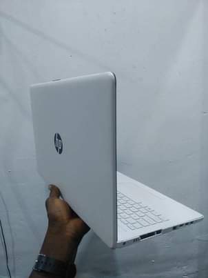 A picture of HP LAPTOP