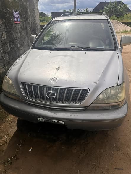 A picture of 2003 Lexus RX 300