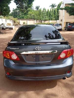 A picture of Toyota Corolla S 2010