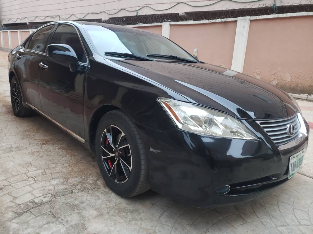 A picture of Lexus ES350 2008 Everything blessed AC needs gas only Price