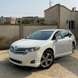 A picture of Toyota venza 2010