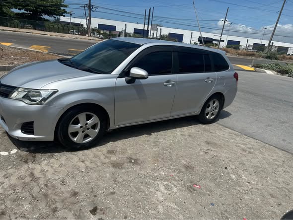 toyota fielder