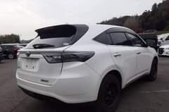 A picture of TOYOTA HARRIER