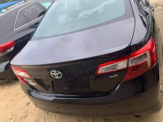 A picture of 2014 Toyota Camry SE