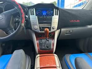 A picture of Lexus Rx330 2005 model Registered First body Highest grade Tokunbo