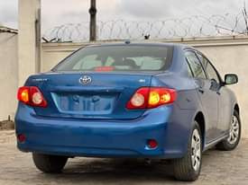 A picture of 2010 Toyota corolla