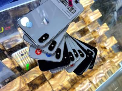 A picture of iPhone X 64GB