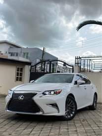 A picture of 2013 upgraded ES350