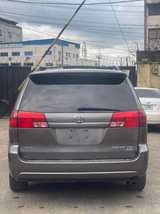 A picture of Foreign Used 2005 Toyota Sienna