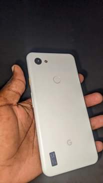 A picture of Google pixel 3axl