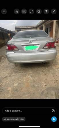 A picture of lexus ES330