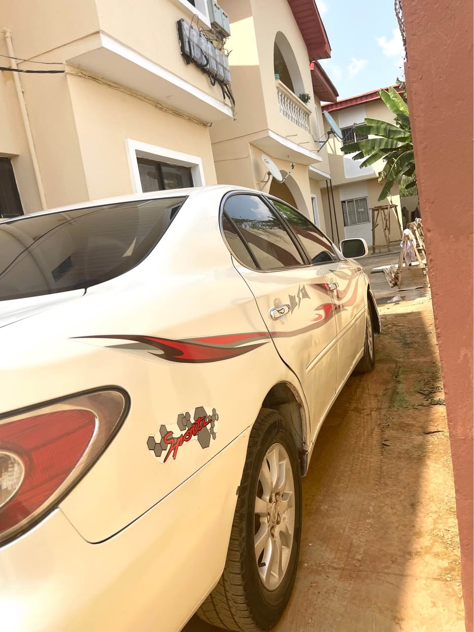 A picture of Awoof Lexus Es 330 2004 08135230928