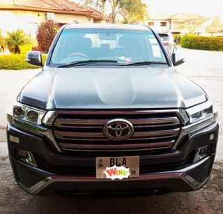 toyota land cruiser