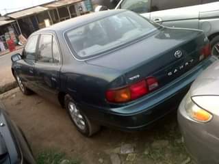 A picture of TOYOTA CAMRY