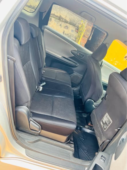 A picture of TOYOTA WISH 2009 22m only 0759317866