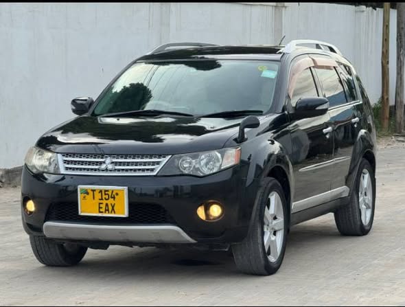 A picture of Mitsubishi outlander