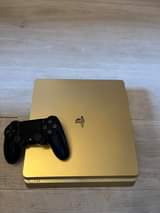 A picture of Playstation 4 Slim