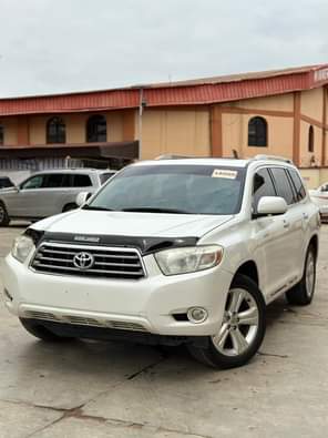 A picture of REG TOYOTA HIGHLANDER LIMITED EDITION 2009 ENGINE GEAR AND AC