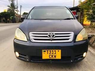 A picture of Toyota IPSUM
