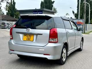 A picture of TOYOTA WISH 0714058883