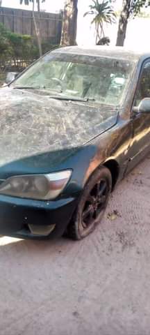 used toyota altezza