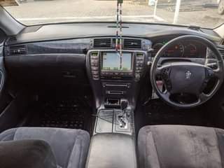 A picture of TOYOTA CROWN 0620356906