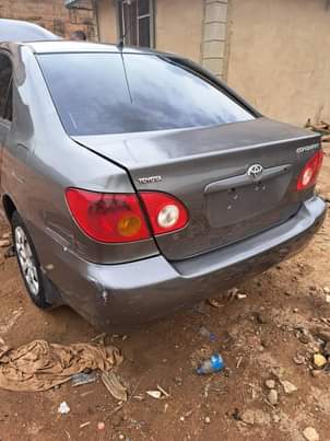 A picture of Super Clean first body neatly use Toyota Corolla 04 model