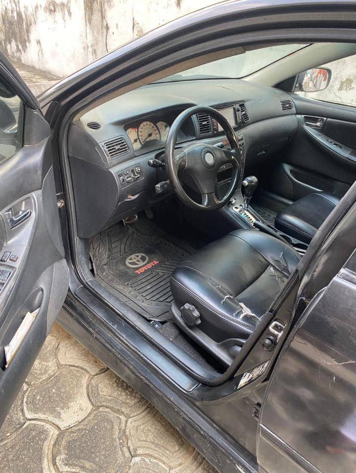 A picture of DISTRESS SALE CLEAN 2004 TOYOTA COROLLA PRICE 2 950M SETTLES