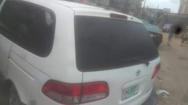 A picture of Very sharp Toyota Sienna first body engine and gear is
