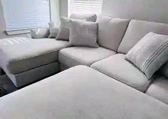 A picture of Pristine sectional sofa couch