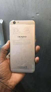 A picture of Oppo A57